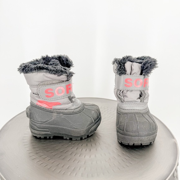 Sorel gray/black winter boots - Picture 2 of 6